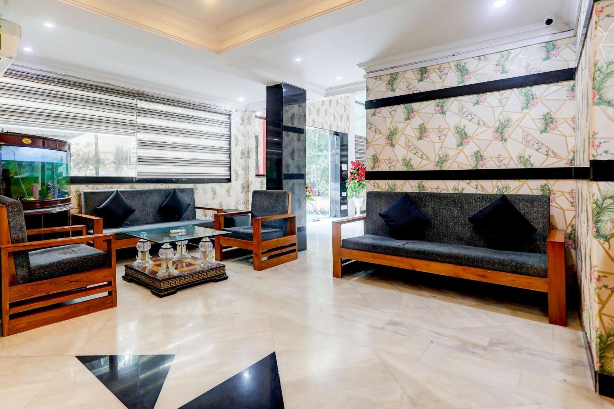 Super Collection O Lake Palace Road อุเดเปอร์ ภายนอก รูปภาพ